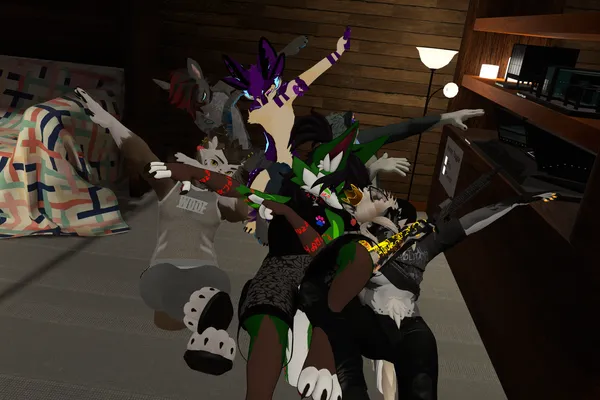 VRChat_2025-03-08_00-01-03.840_3840x2160.png